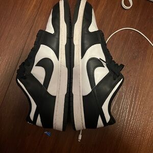 Nike panda dunks